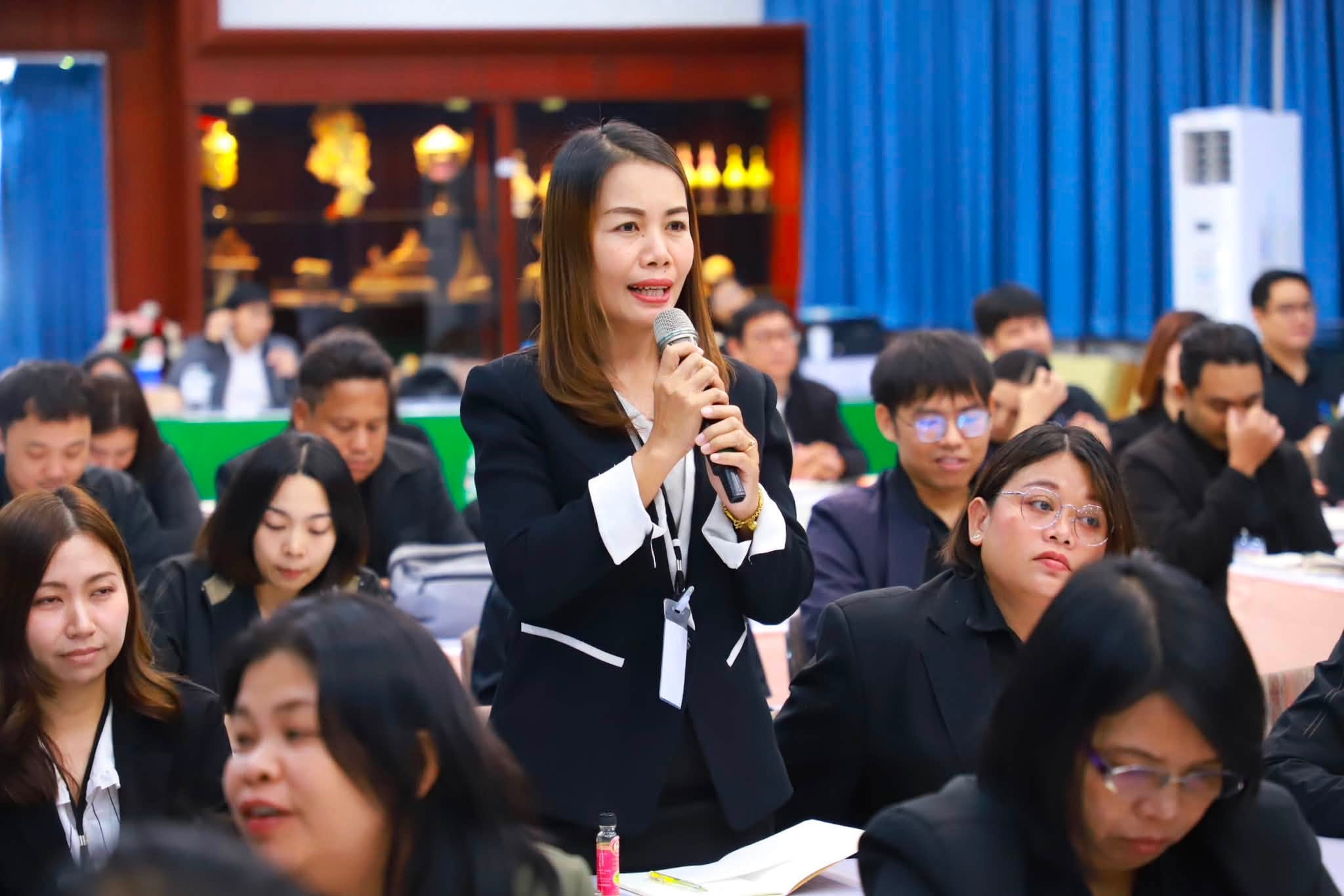 title - รองเลขาธิการ ส.ป.ก. เปิดอบรมหลักสูตร นปต. รุ่นที่ 8 ดันข้าราชการเปลี่ยนบทบาทสู่ “ผู้นำทีม” พร้อมขับเคลื่อนยุทธศาสตร์ชาติ